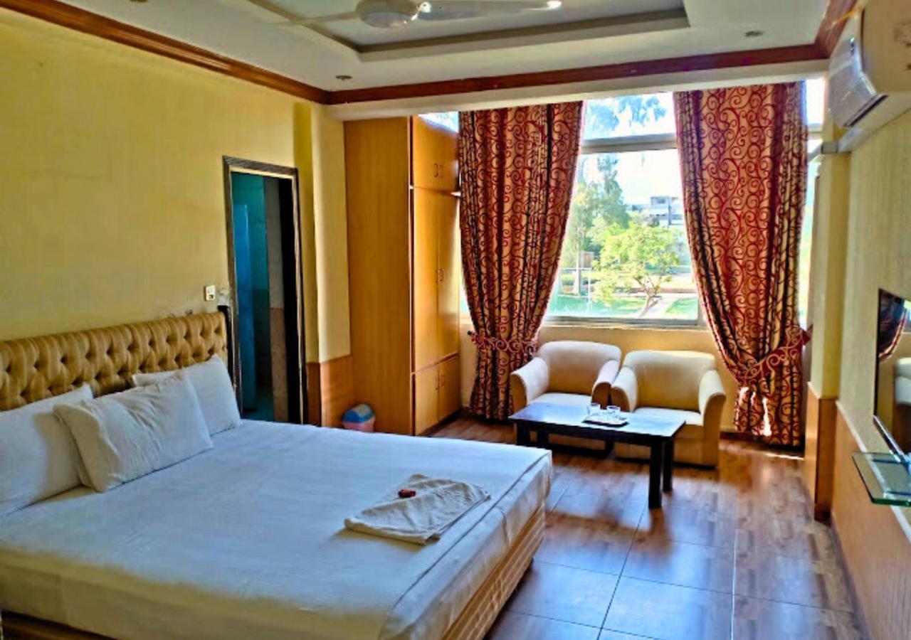 New Islamabad Hotel Extérieur photo